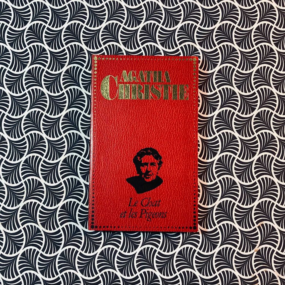 Le Chat et Les Pigeons - Agatha Christie