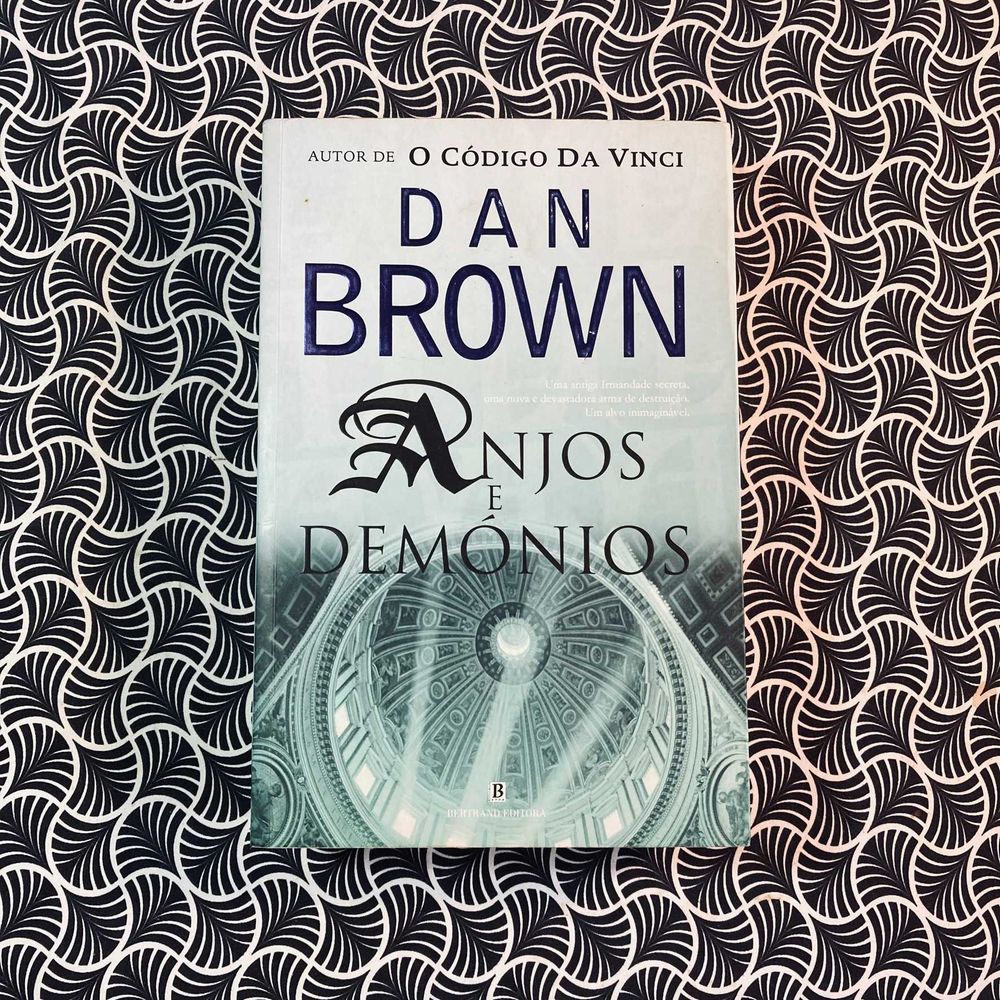 Anjos e Demónios - Dan Brown