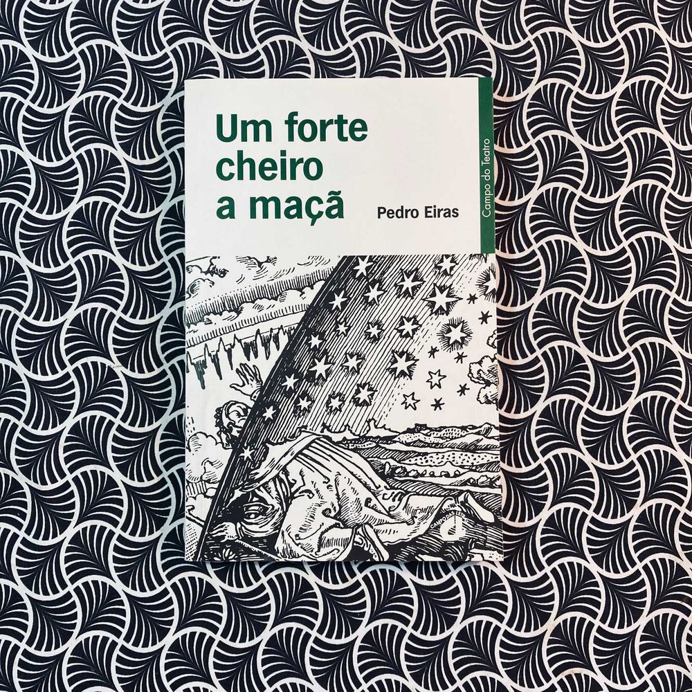 Um Forte Cheiro a Maçã (autografado) - Pedro Eiras