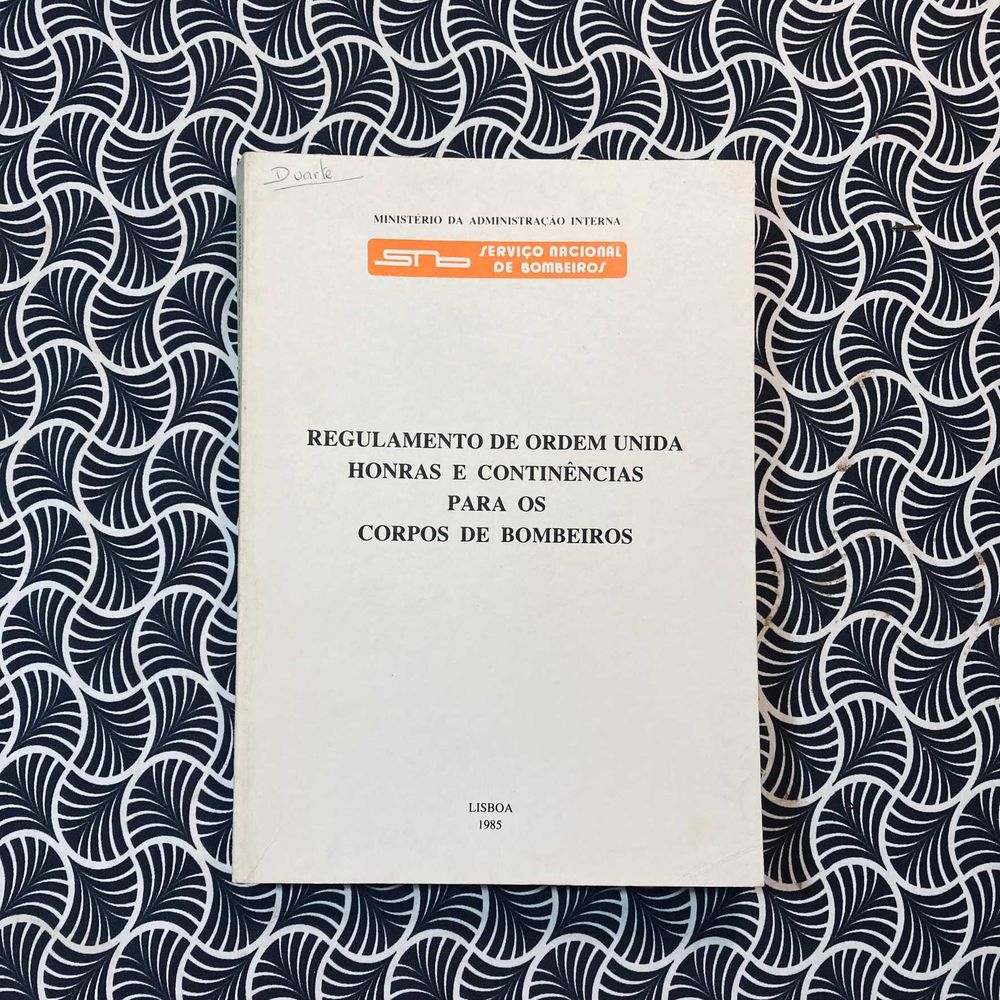 Regulamento de Ordem Unida Honras e Continências Para os Corpos de Bombeiros